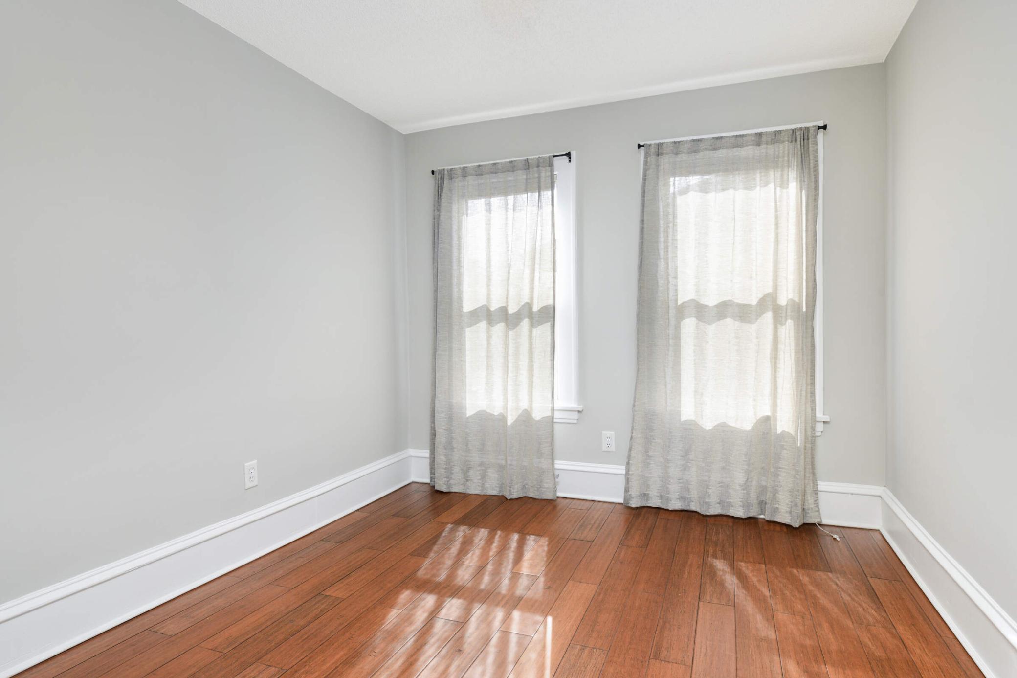 3215 Dupont Avenue N