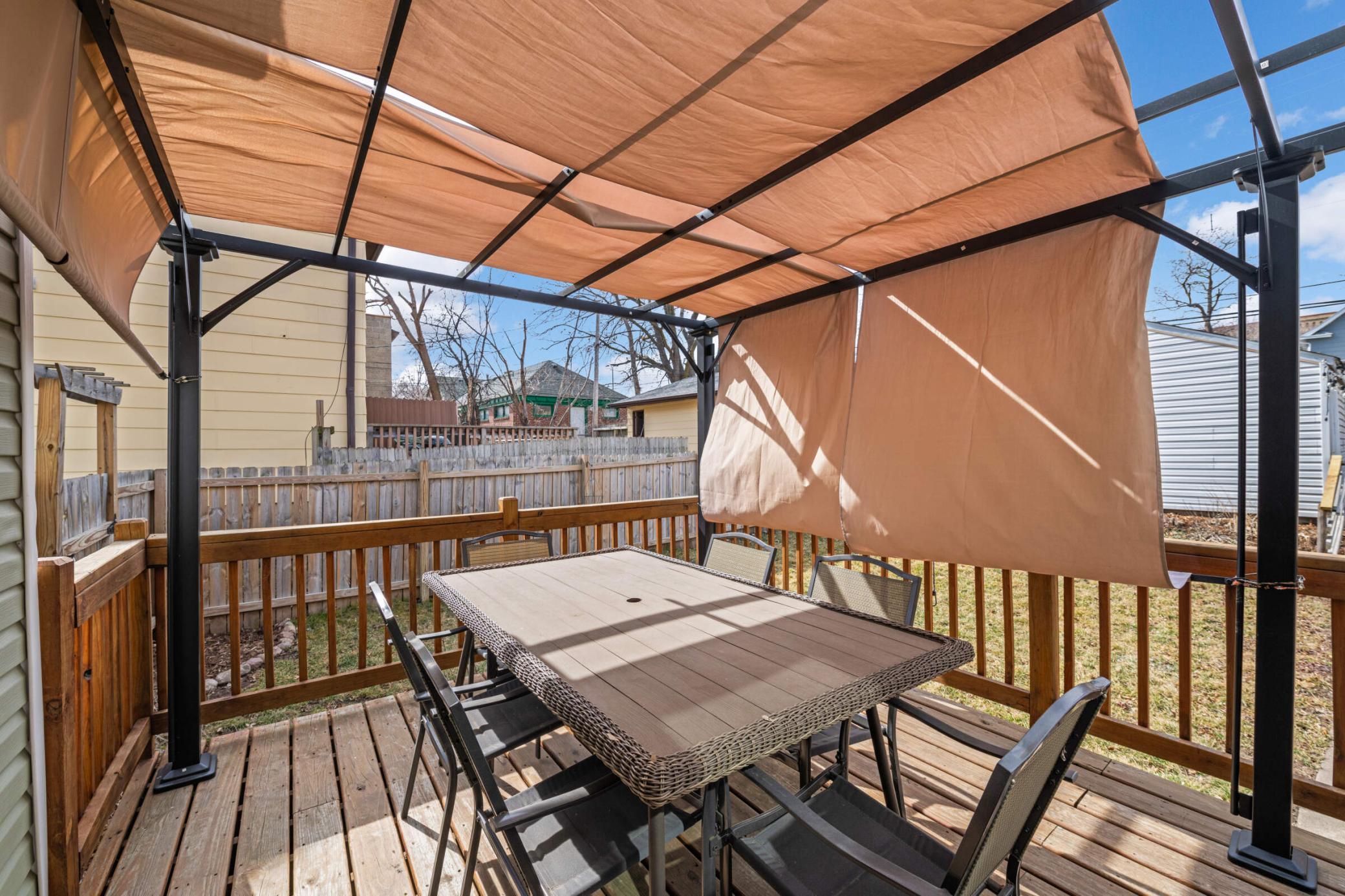 3215 Dupont Avenue N