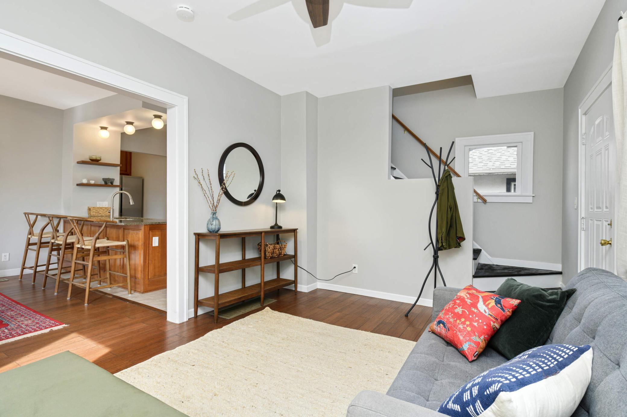 3215 Dupont Avenue N