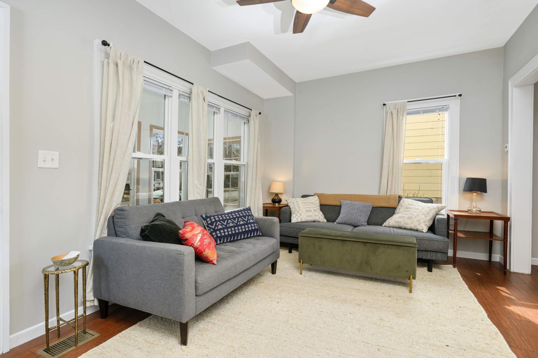 3215 Dupont Avenue N