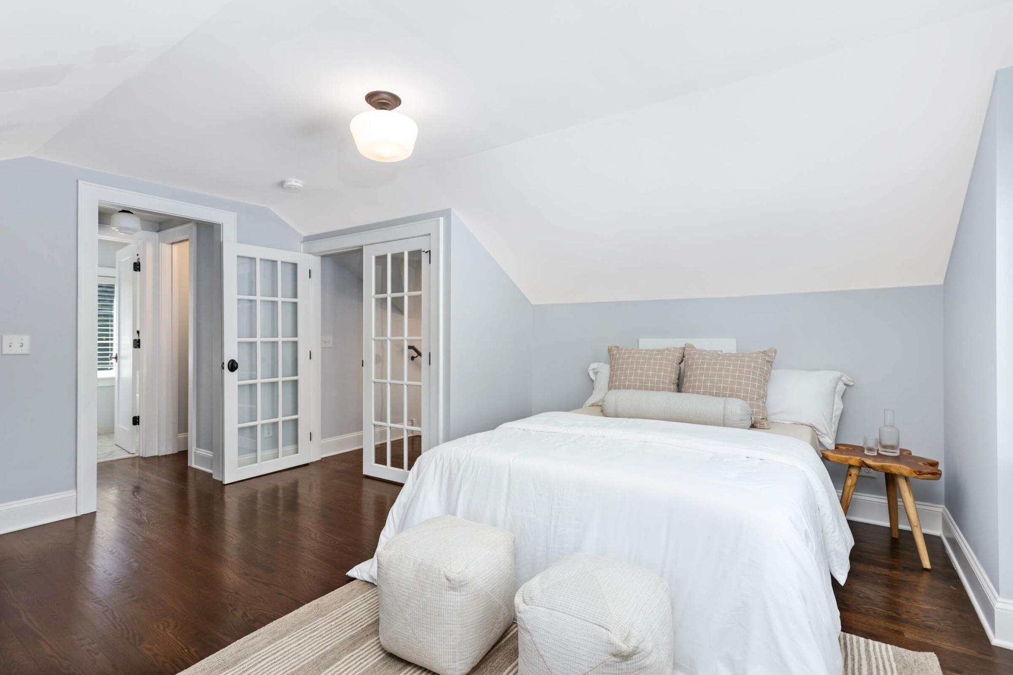 3952 Longfellow Avenue