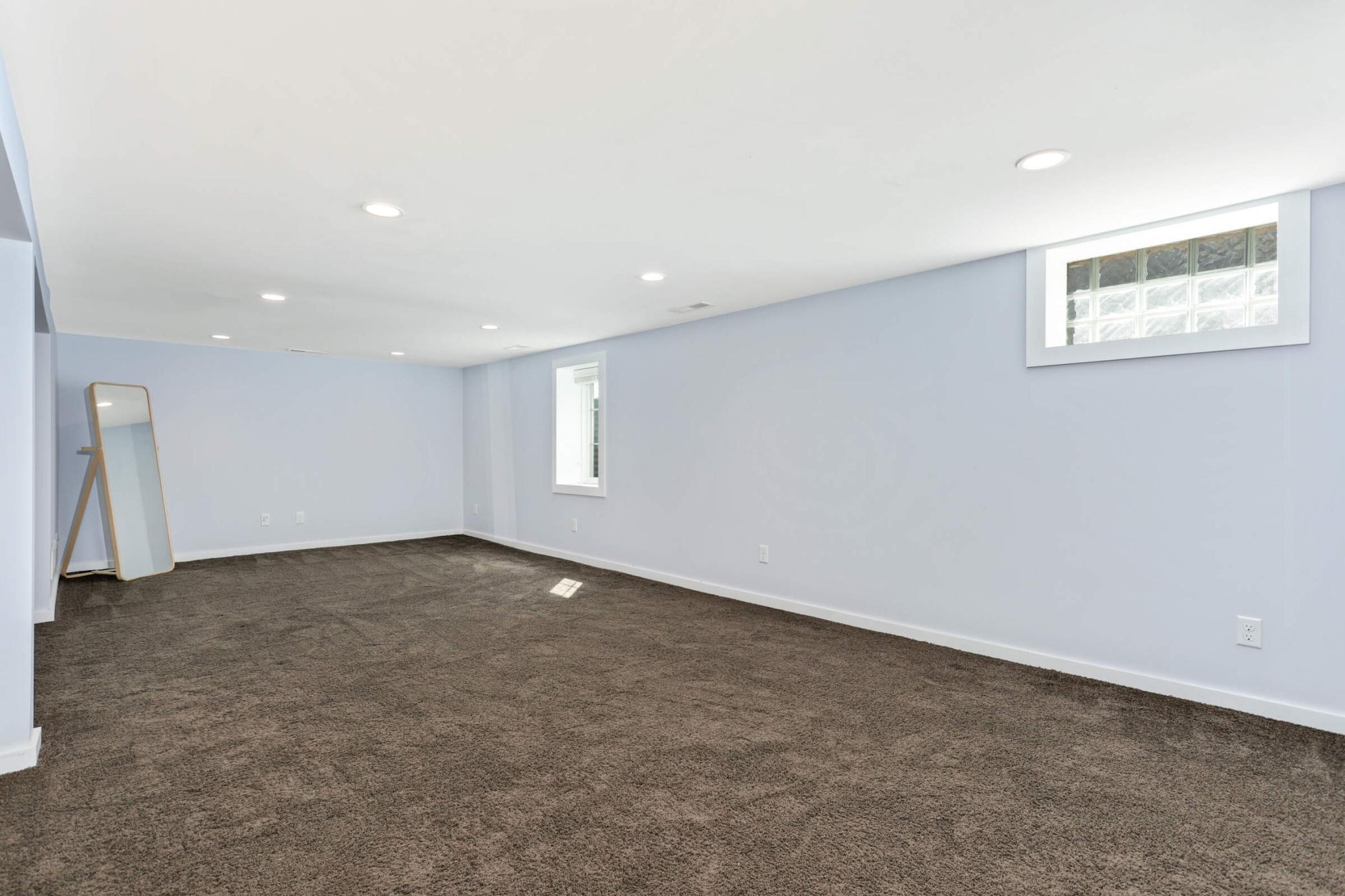 3952 Longfellow Avenue