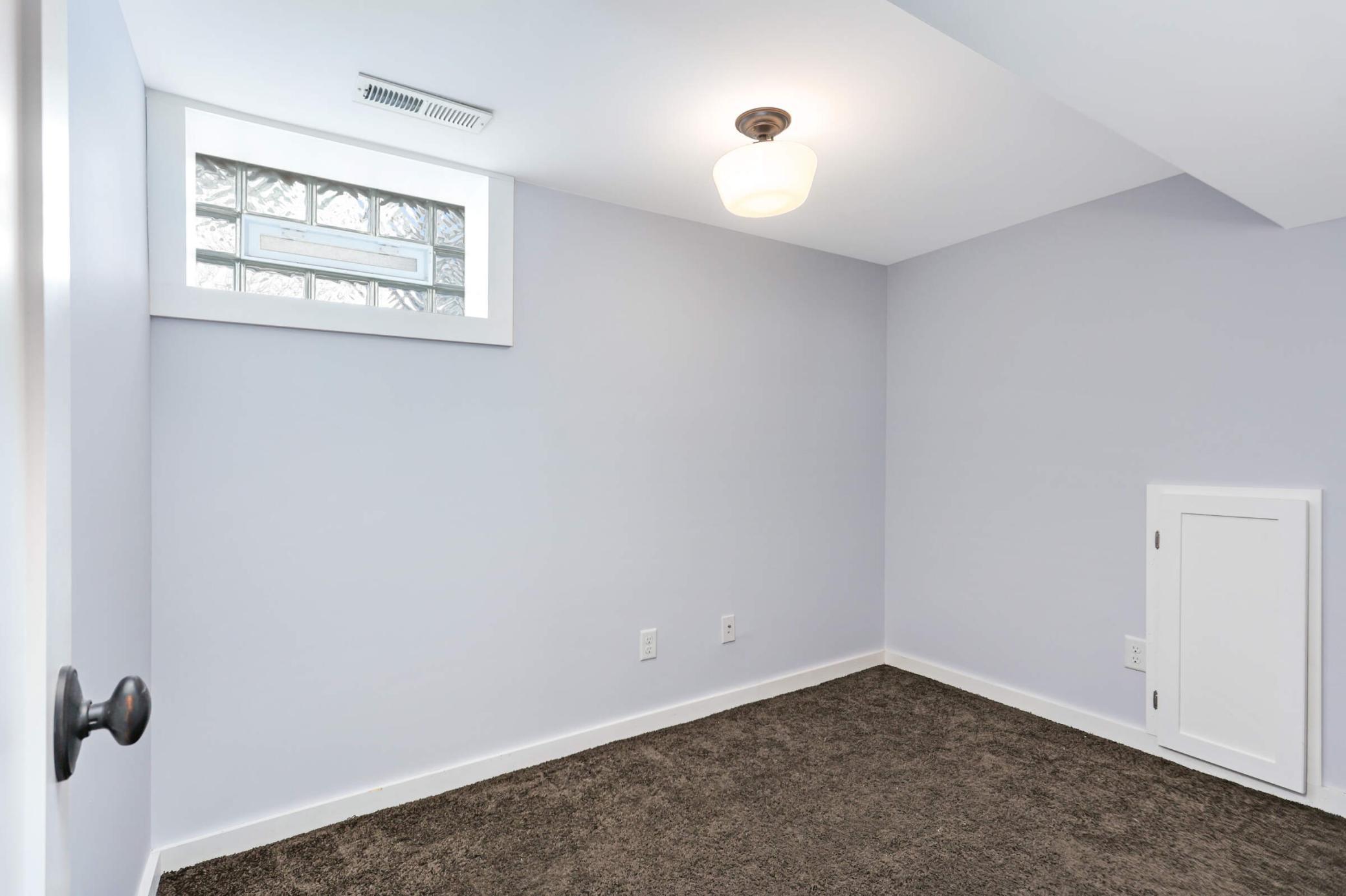 3952 Longfellow Avenue