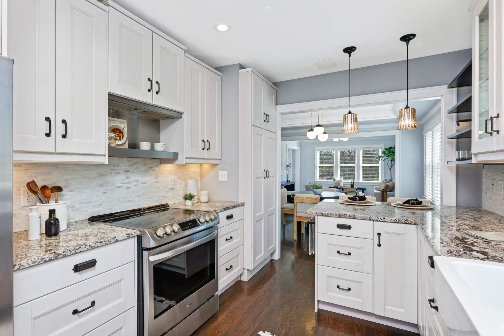 3952 Longfellow Avenue