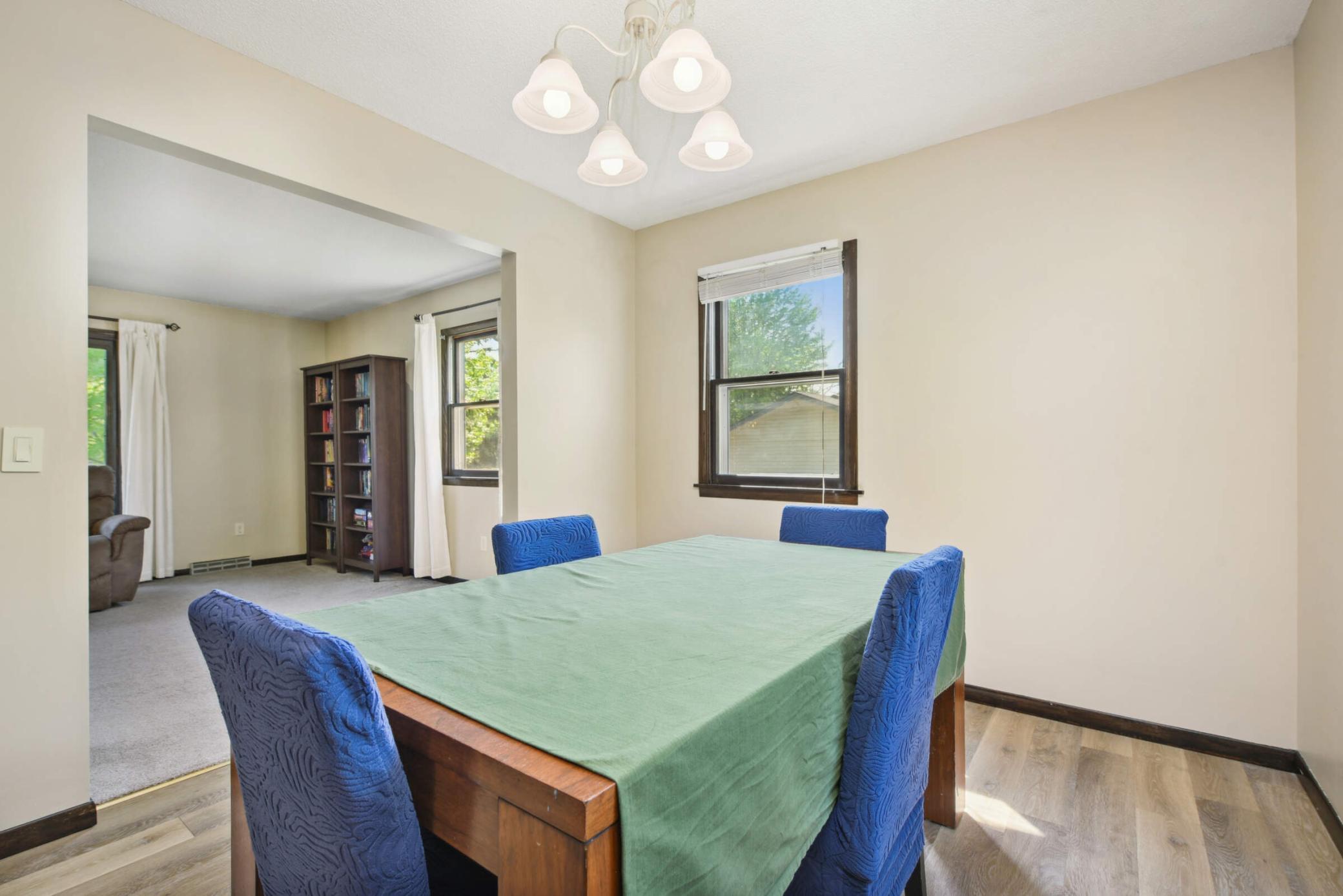 110102 Friendship Lane