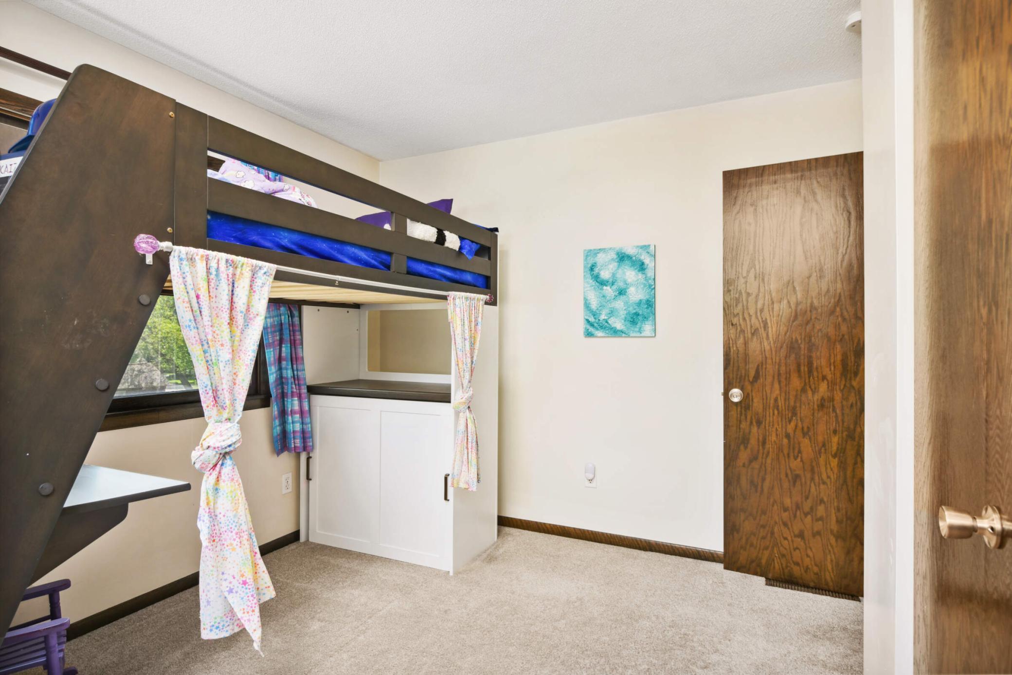 110102 Friendship Lane