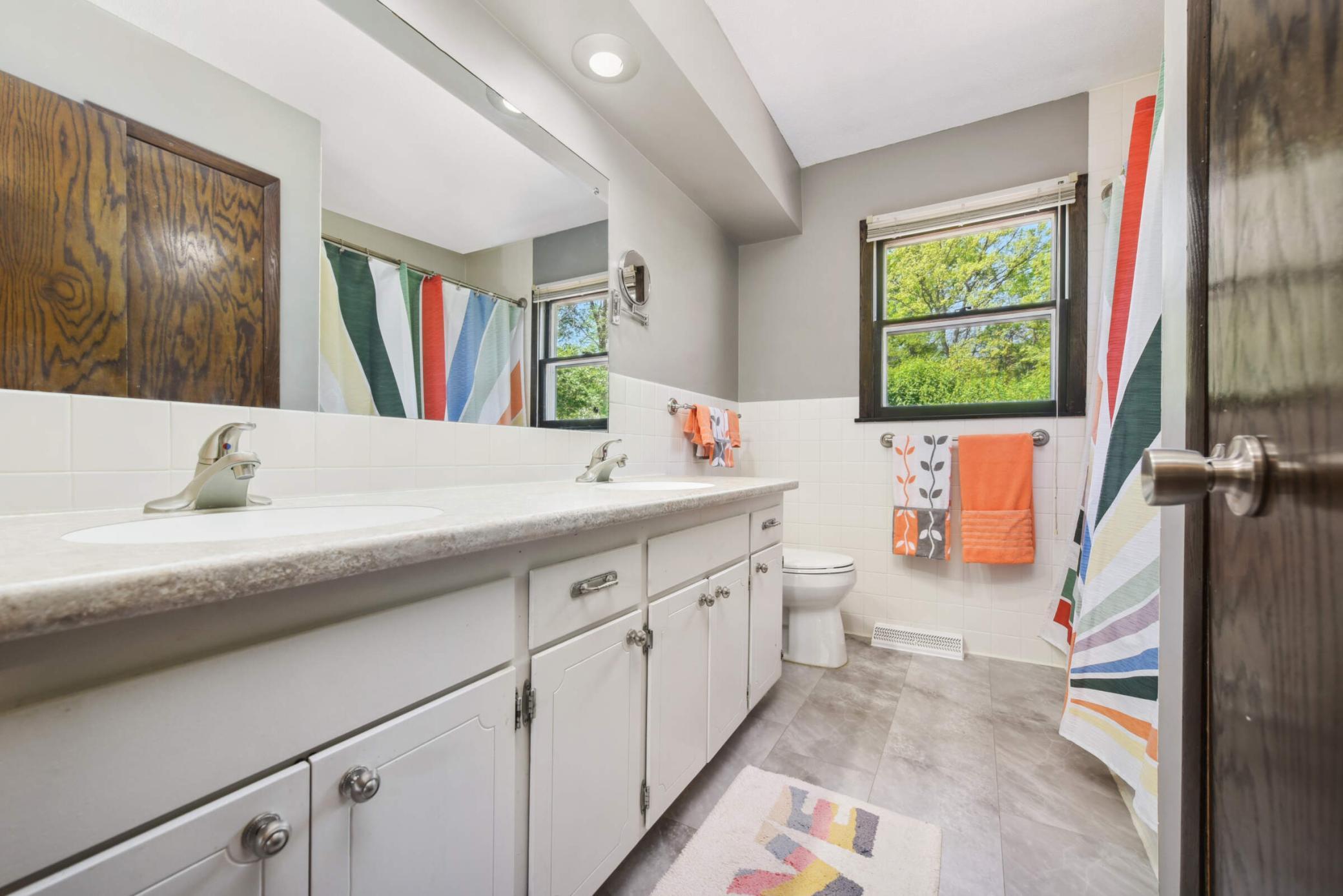 110102 Friendship Lane