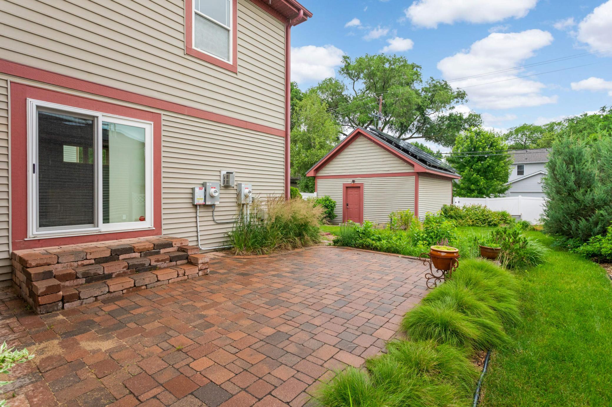 5230 Humboldt Avenue N