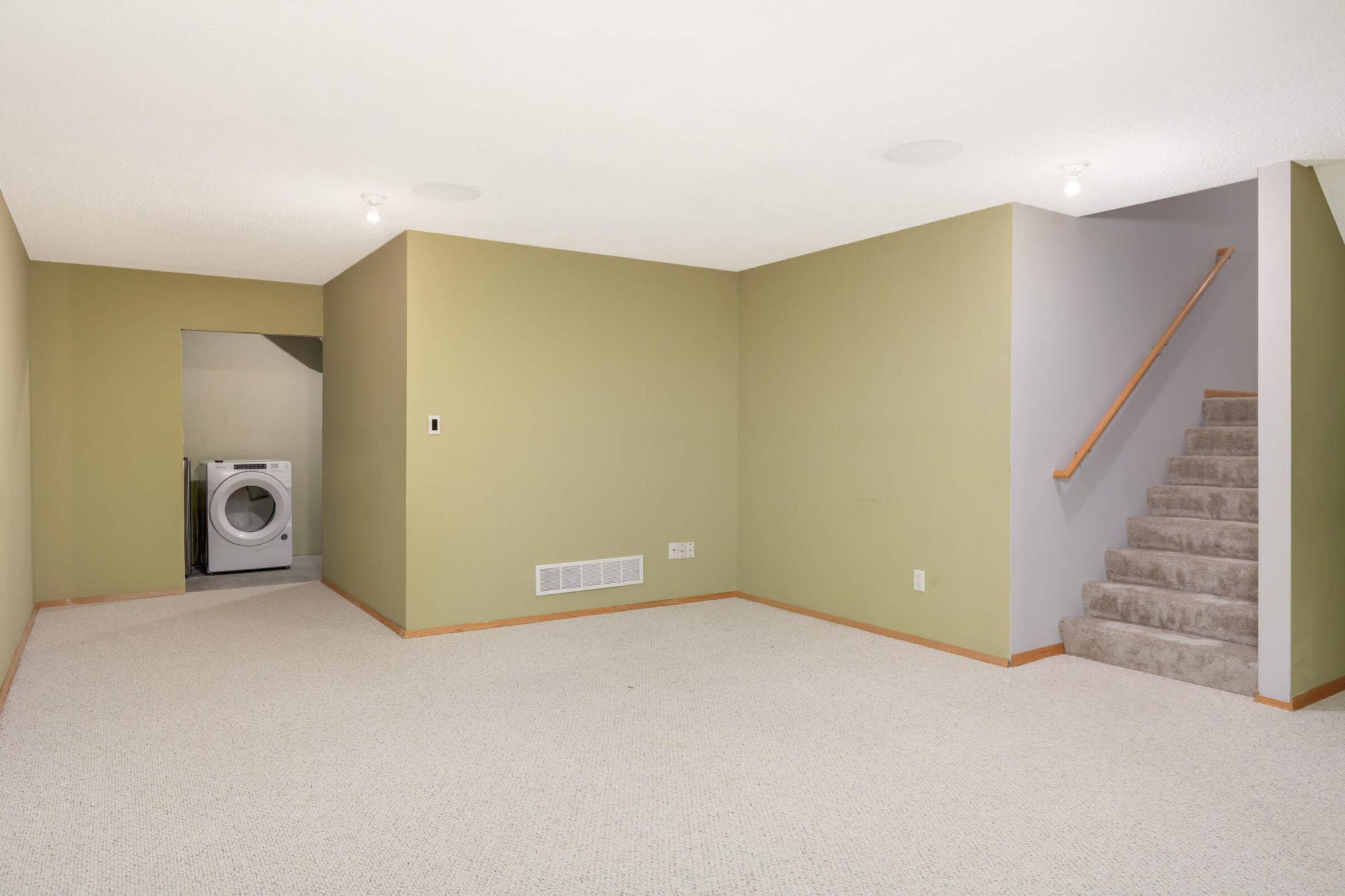 5230 Humboldt Avenue N