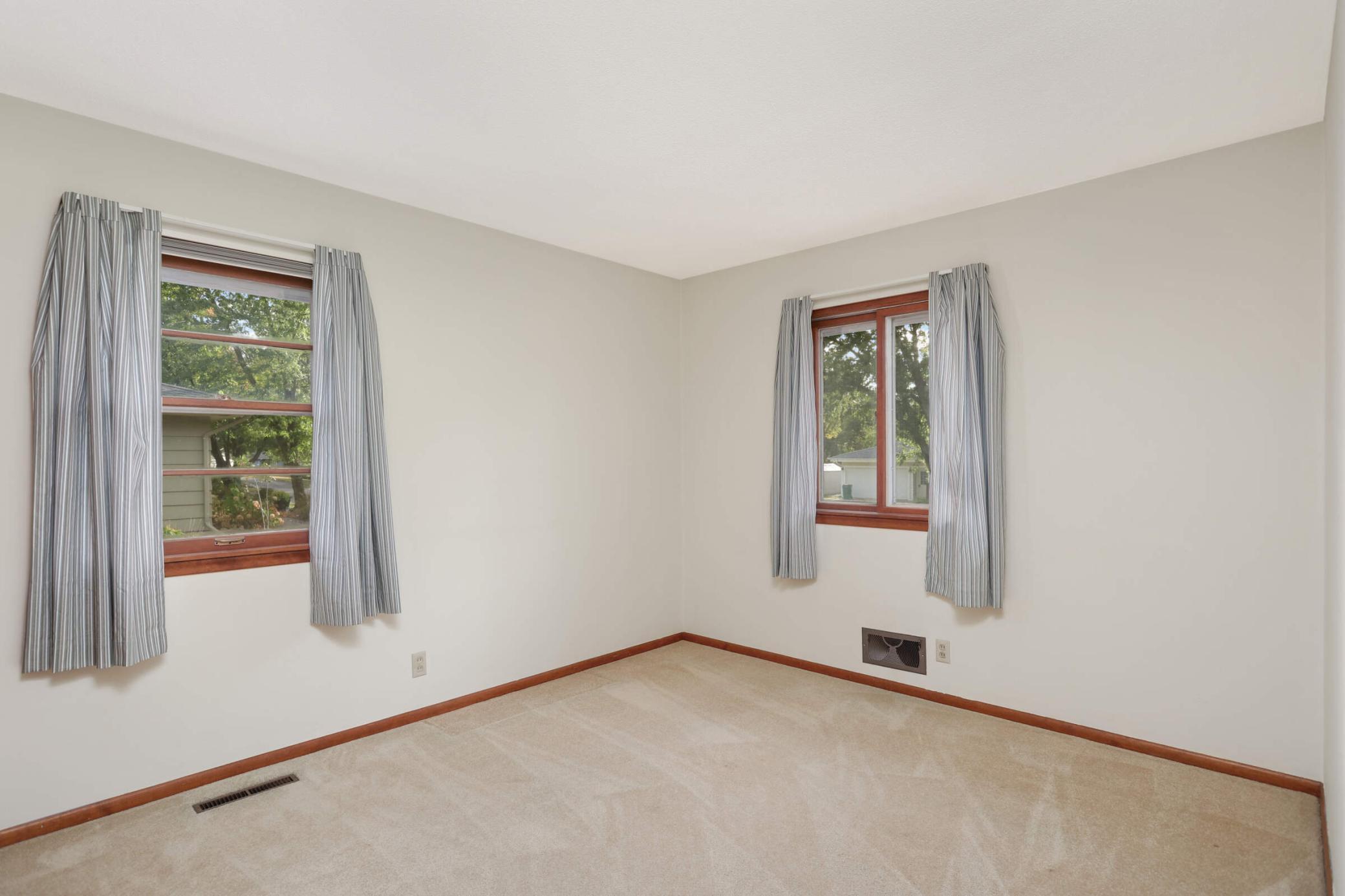 8509 Stanley Avenue S