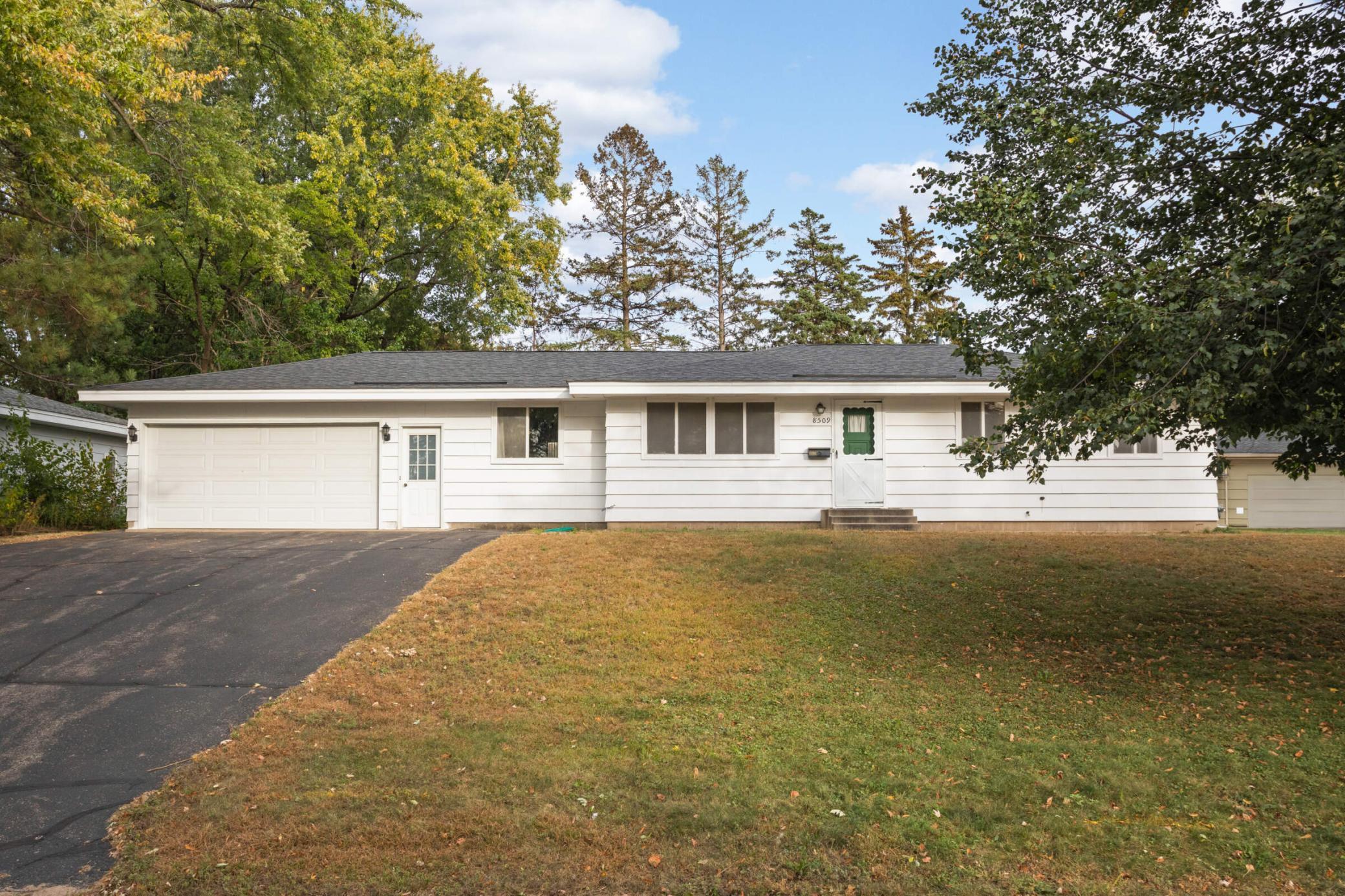 8509 Stanley Avenue S