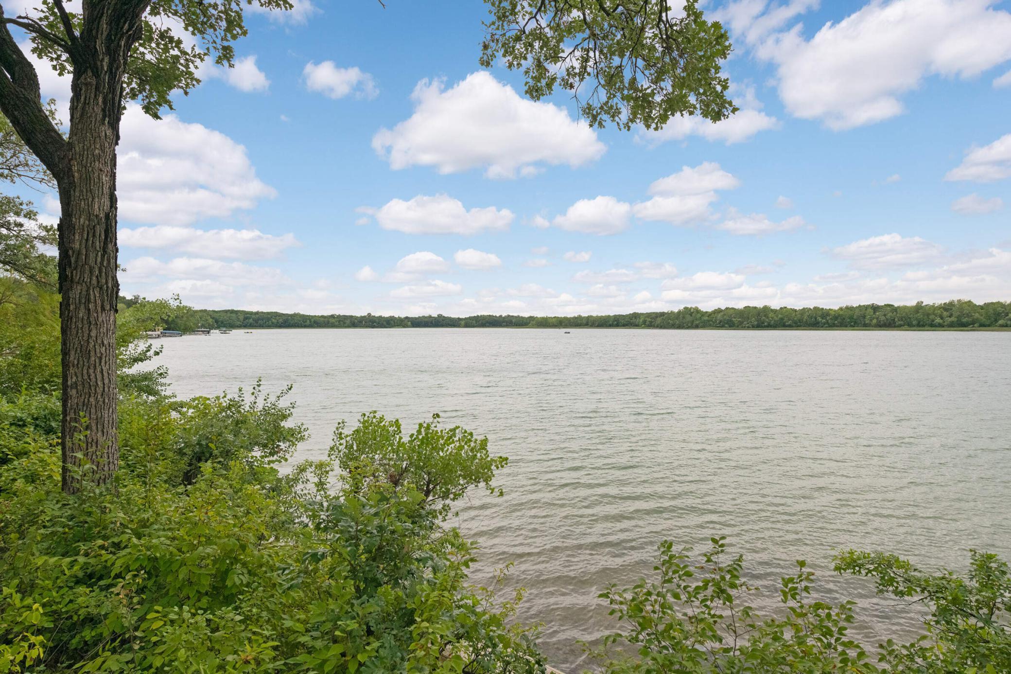 9909 5th Street Lane N