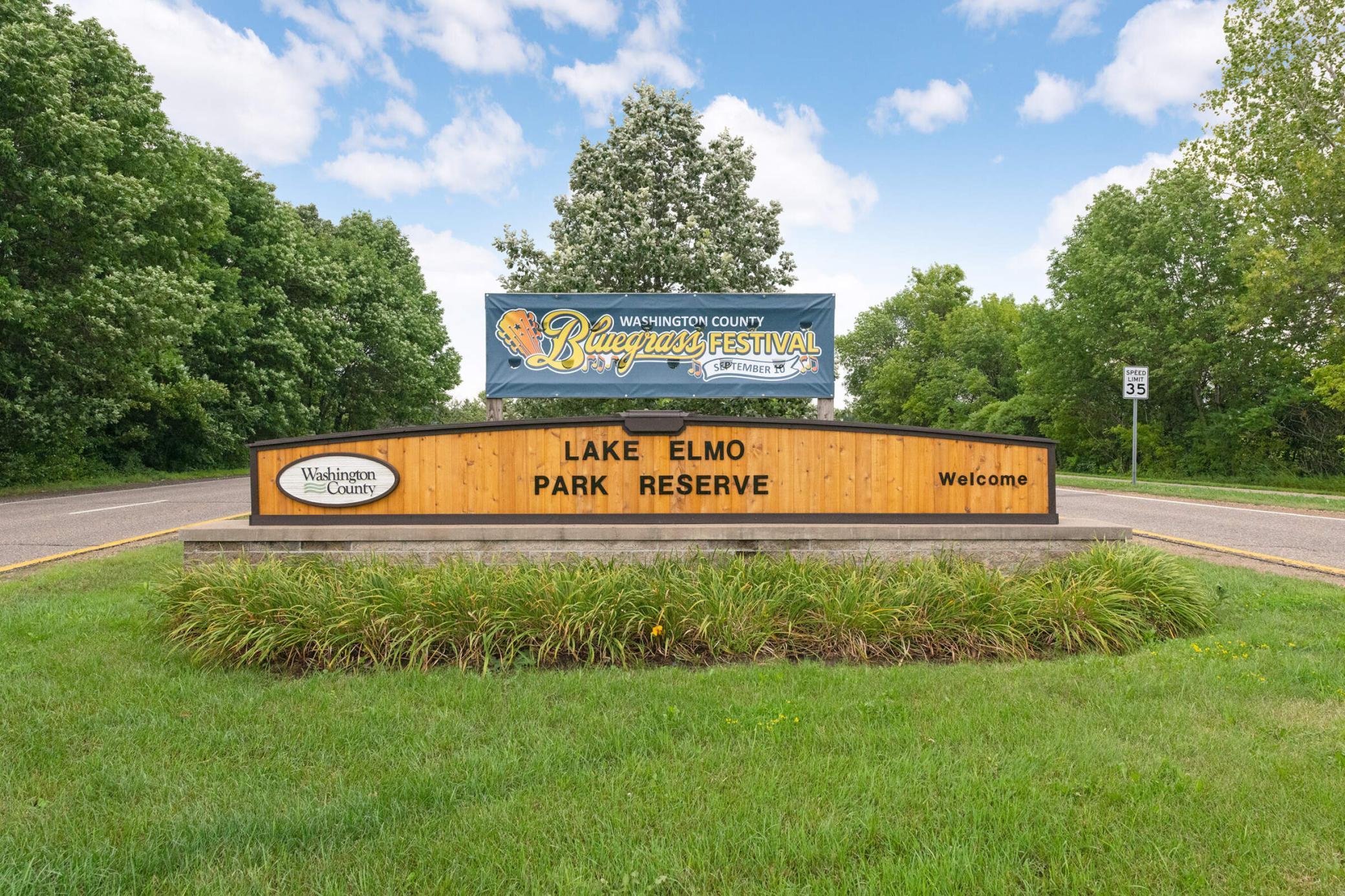 9909 5th Street Lane N