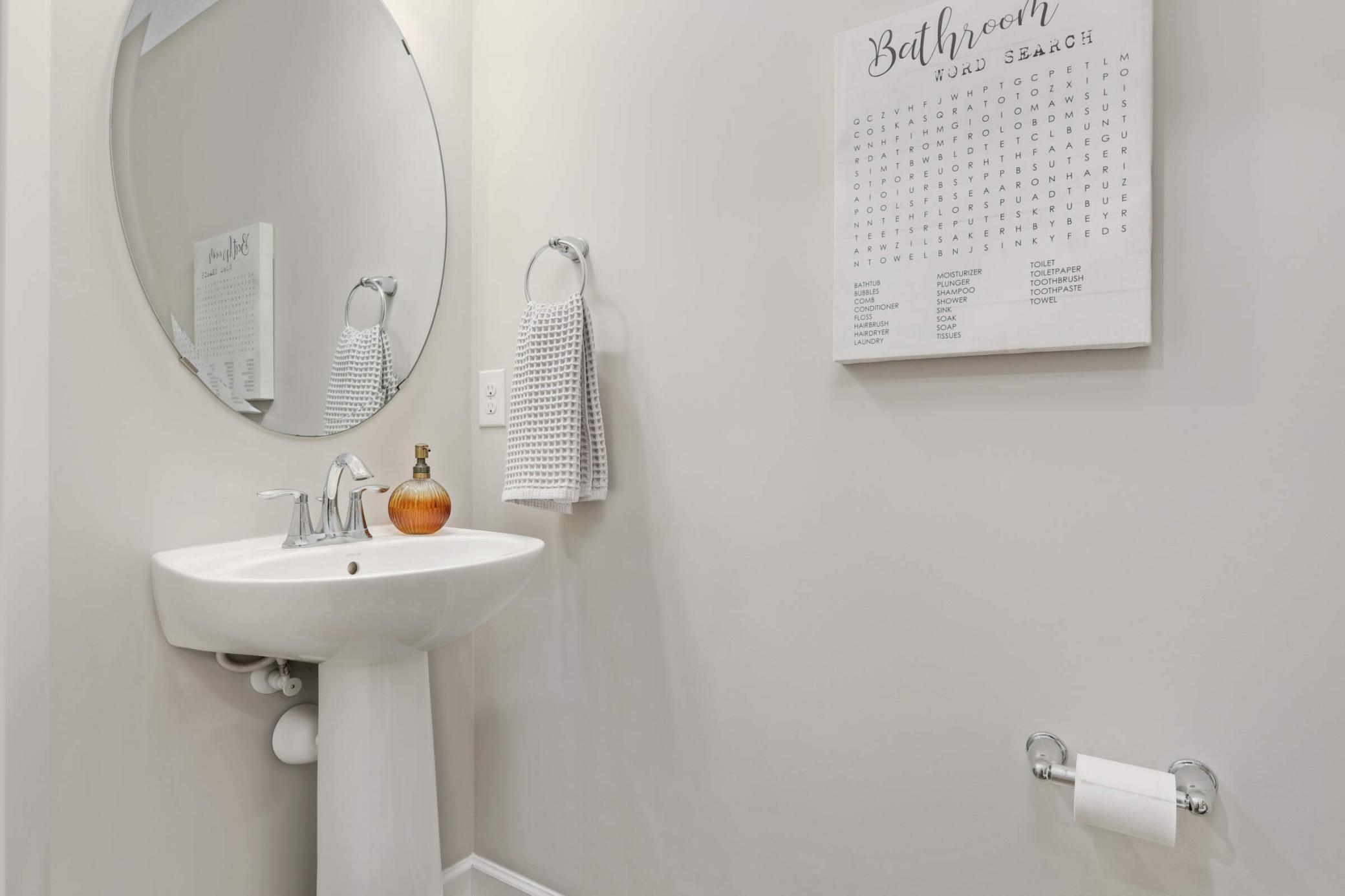 9909 5th Street Lane N