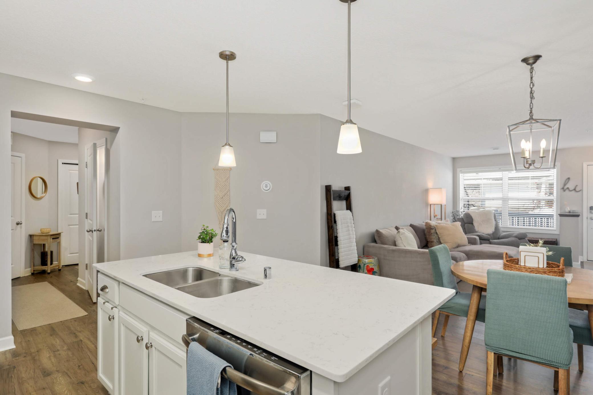 9909 5th Street Lane N