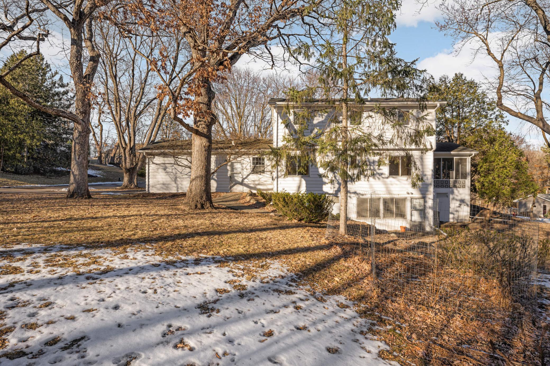 15367 Highland Trail