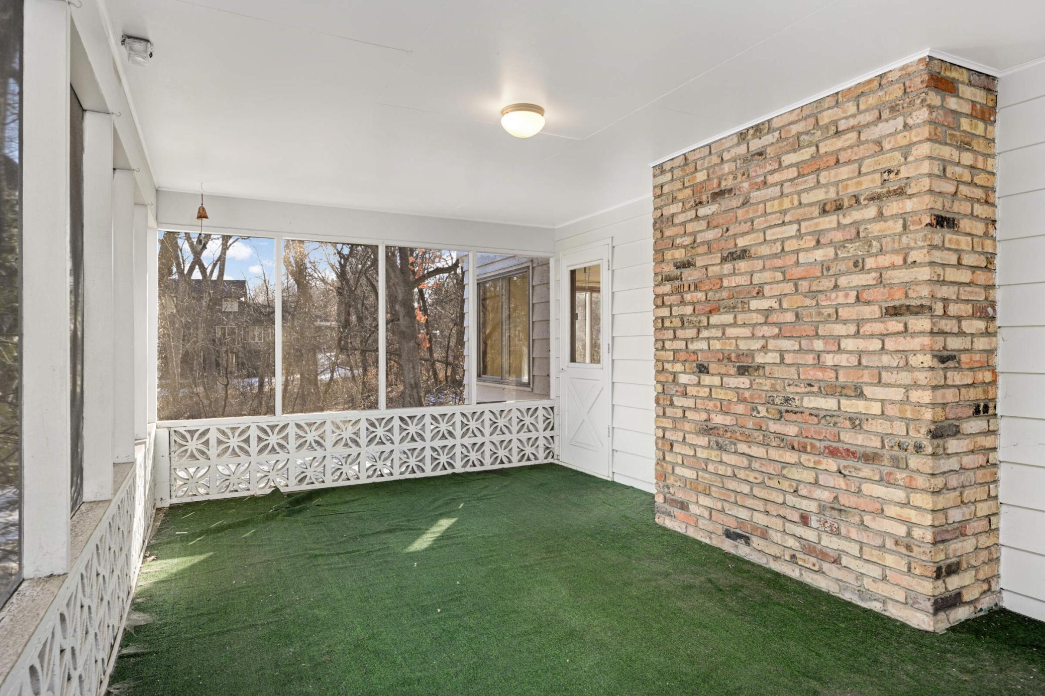 15367 Highland Trail