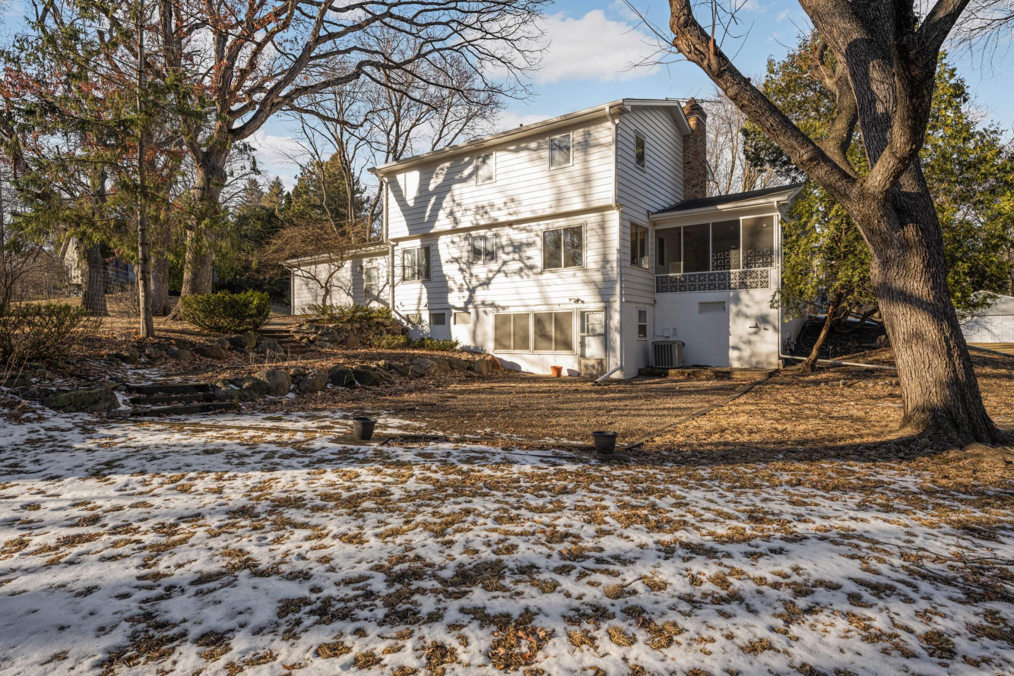 15367 Highland Trail