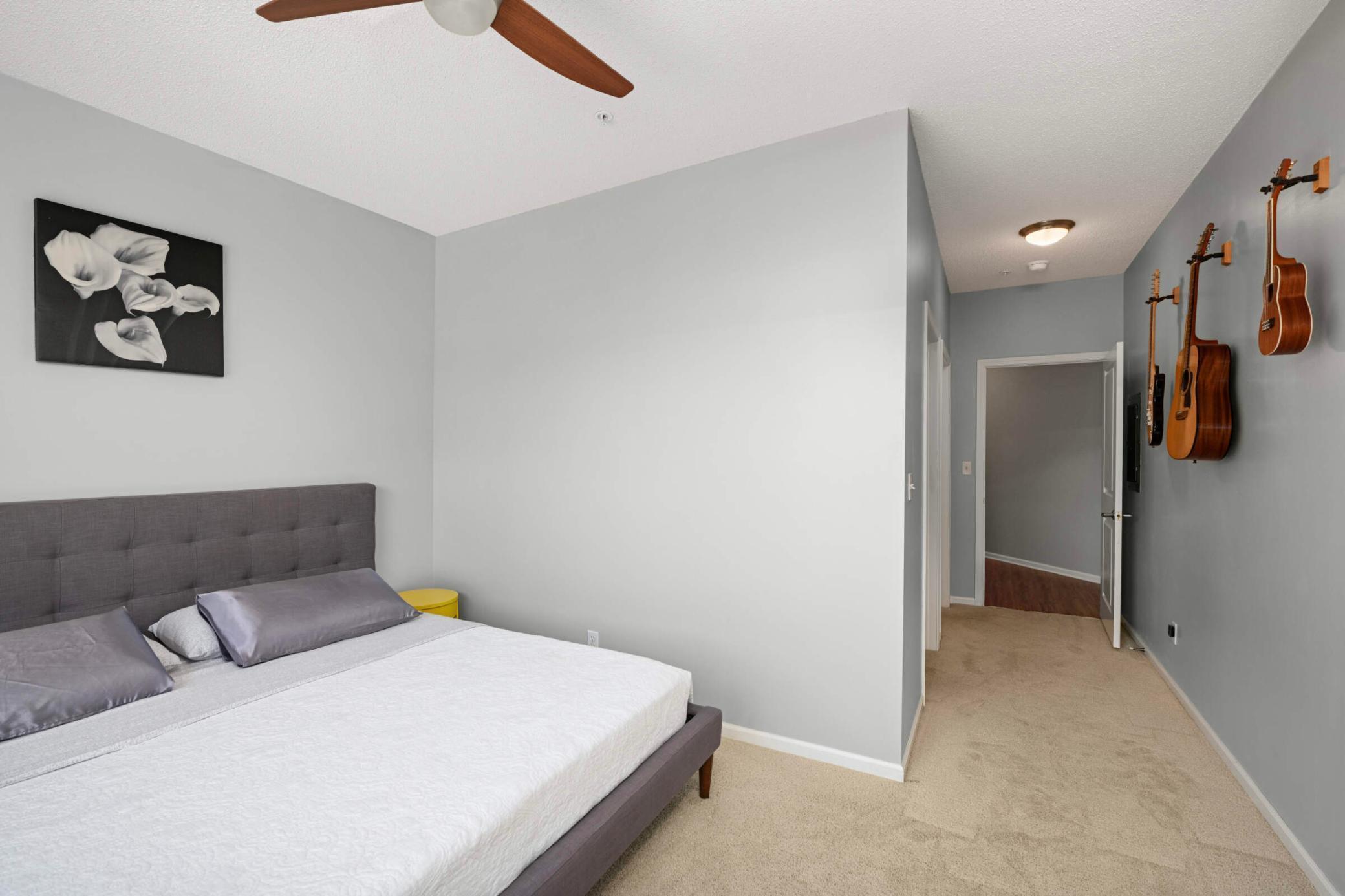 100 4th Avenue N Unit: 112