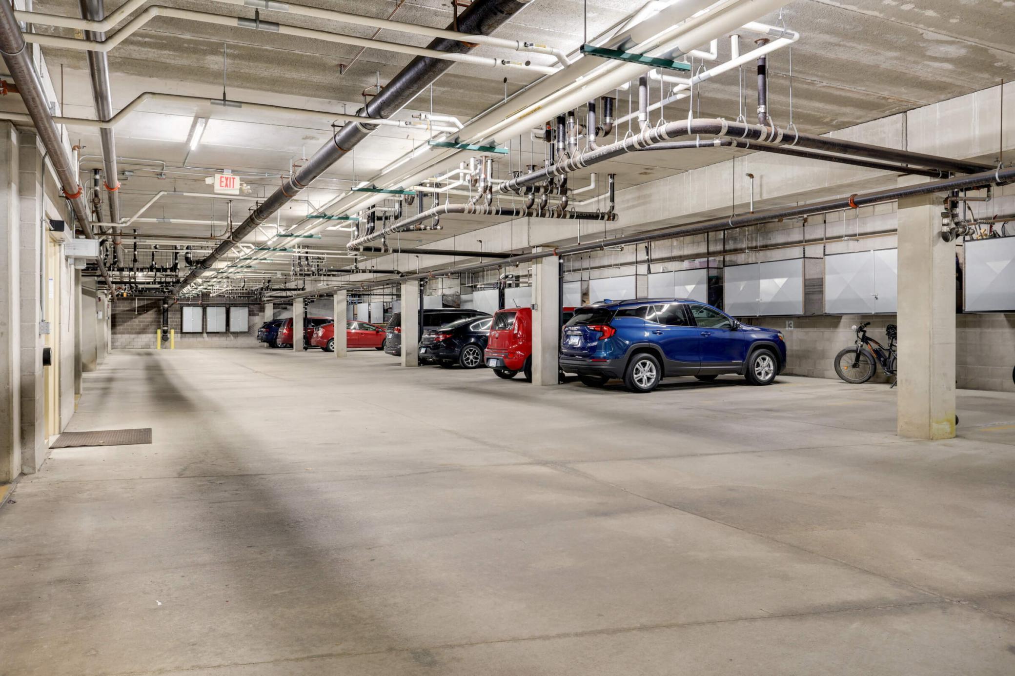 100 4th Avenue N Unit: 112