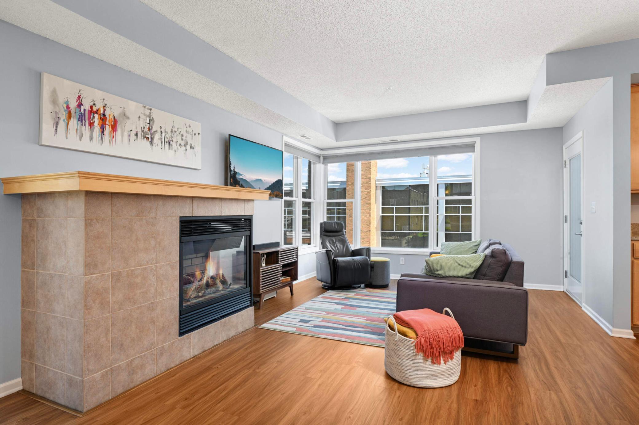 100 4th Avenue N Unit: 112