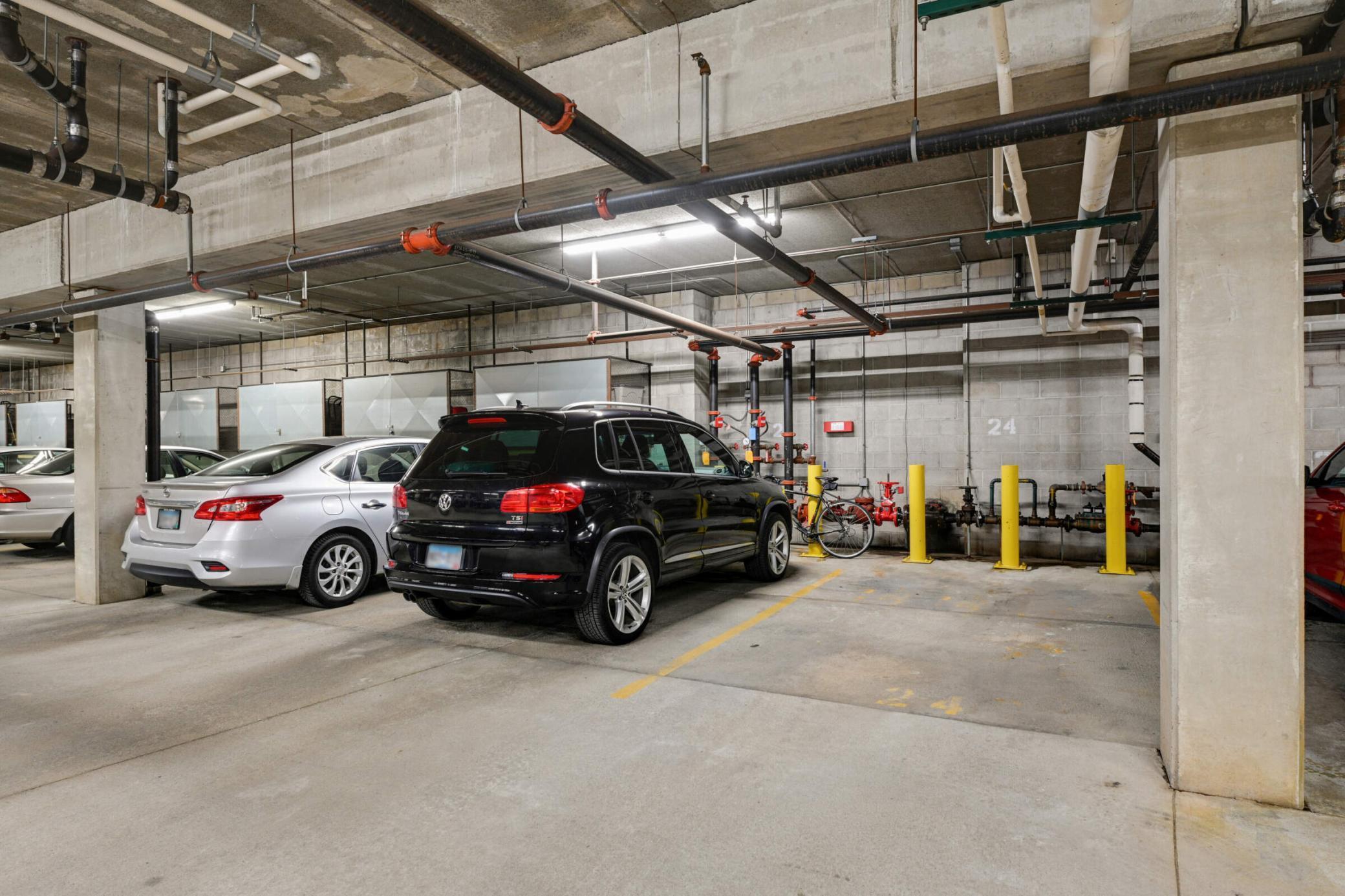 100 4th Avenue N Unit: 112