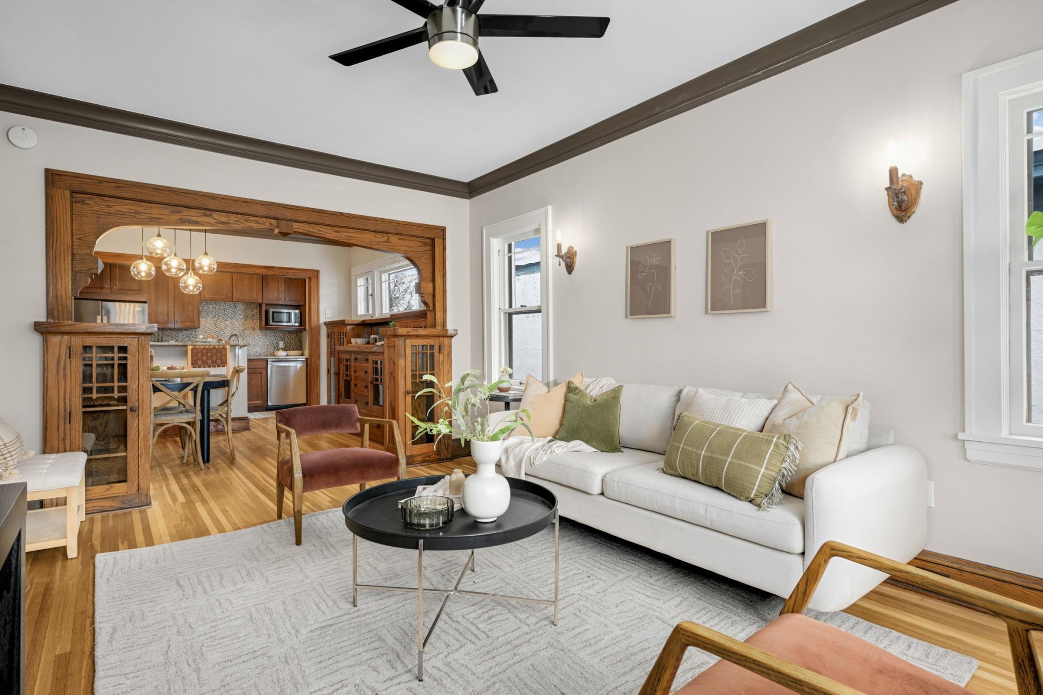 3212 Garfield Avenue Unit: 201