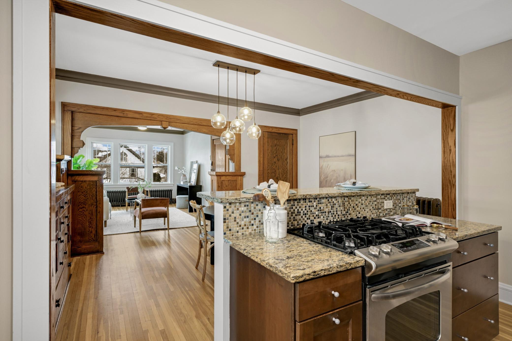 3212 Garfield Avenue Unit: 201