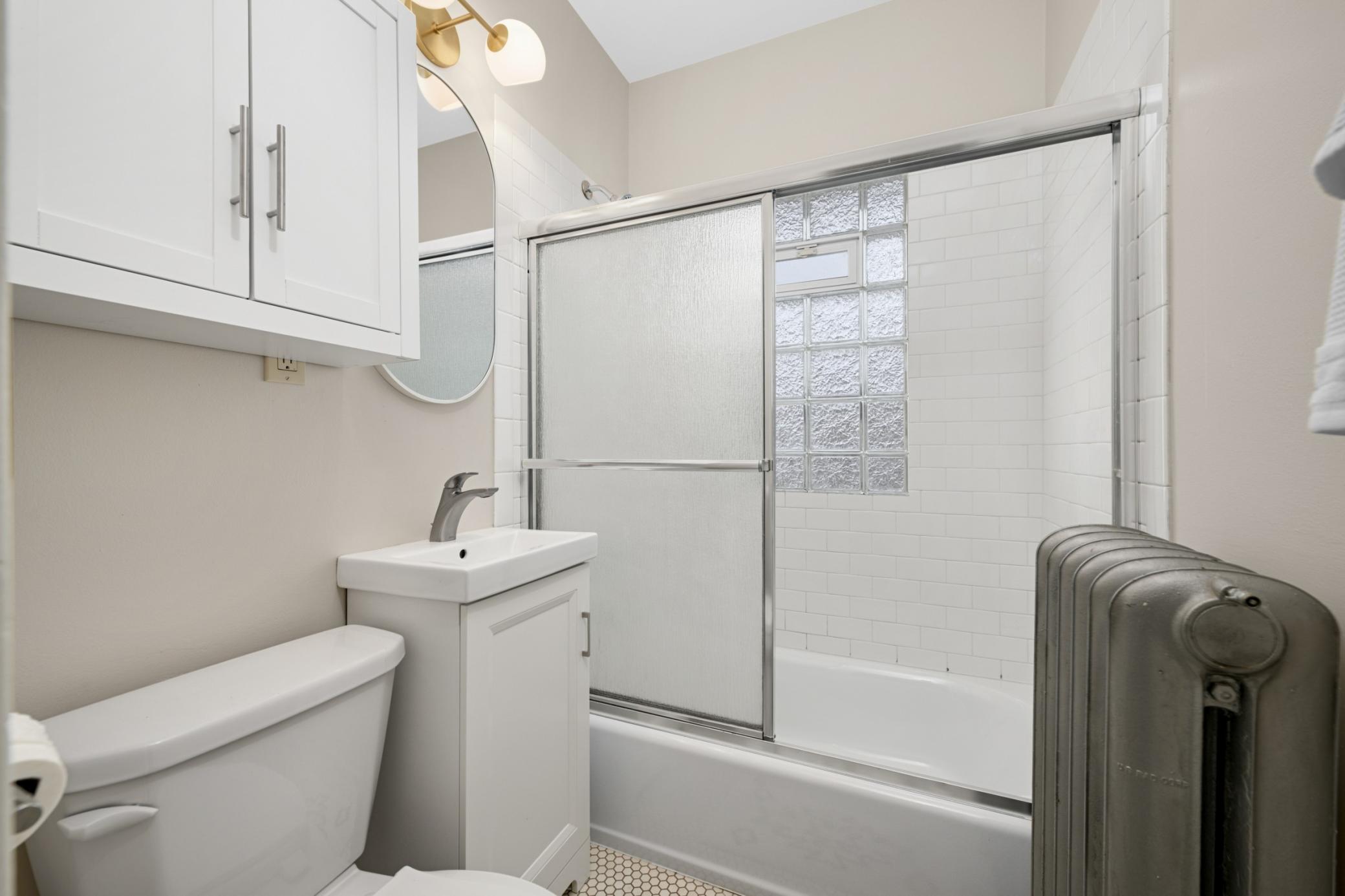 3212 Garfield Avenue Unit: 201