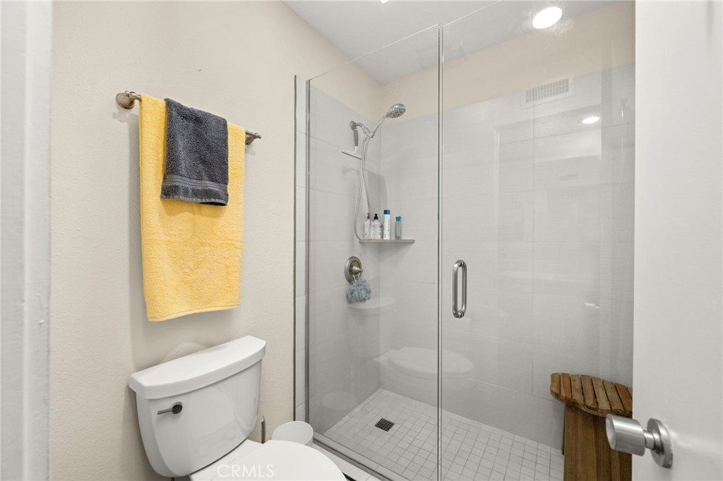 76915 Roadrunner Drive