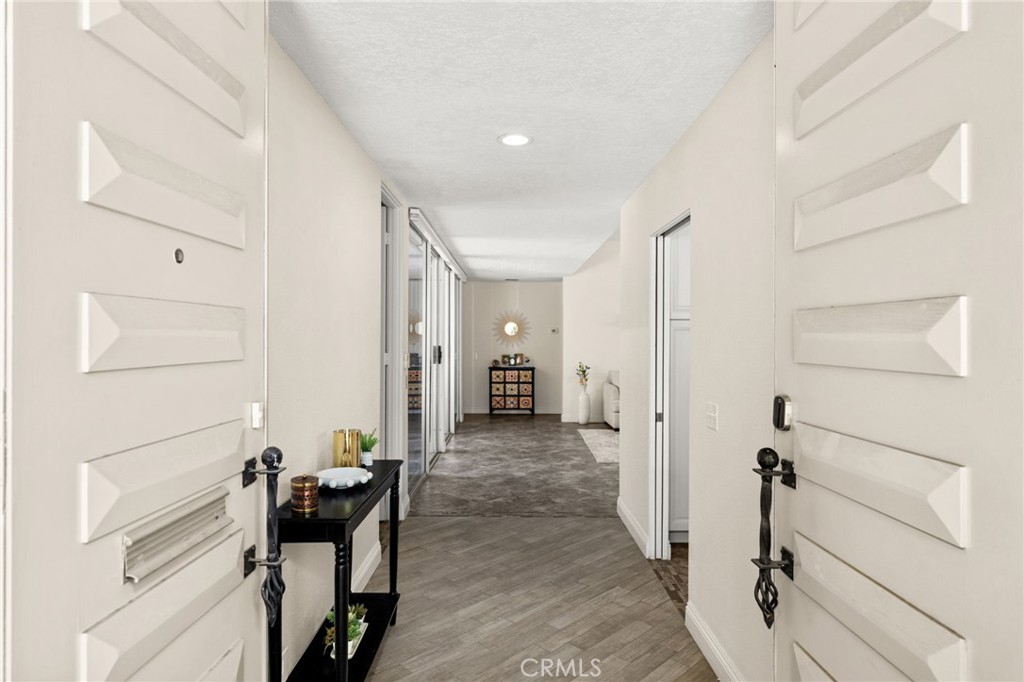 76915 Roadrunner Drive