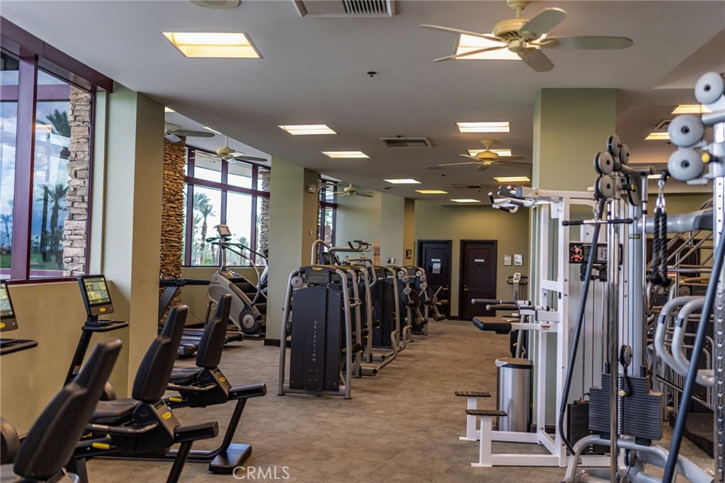 76915 Roadrunner Drive