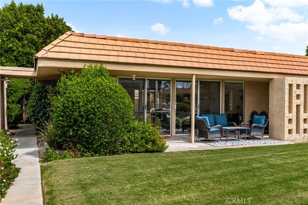 76915 Roadrunner Drive