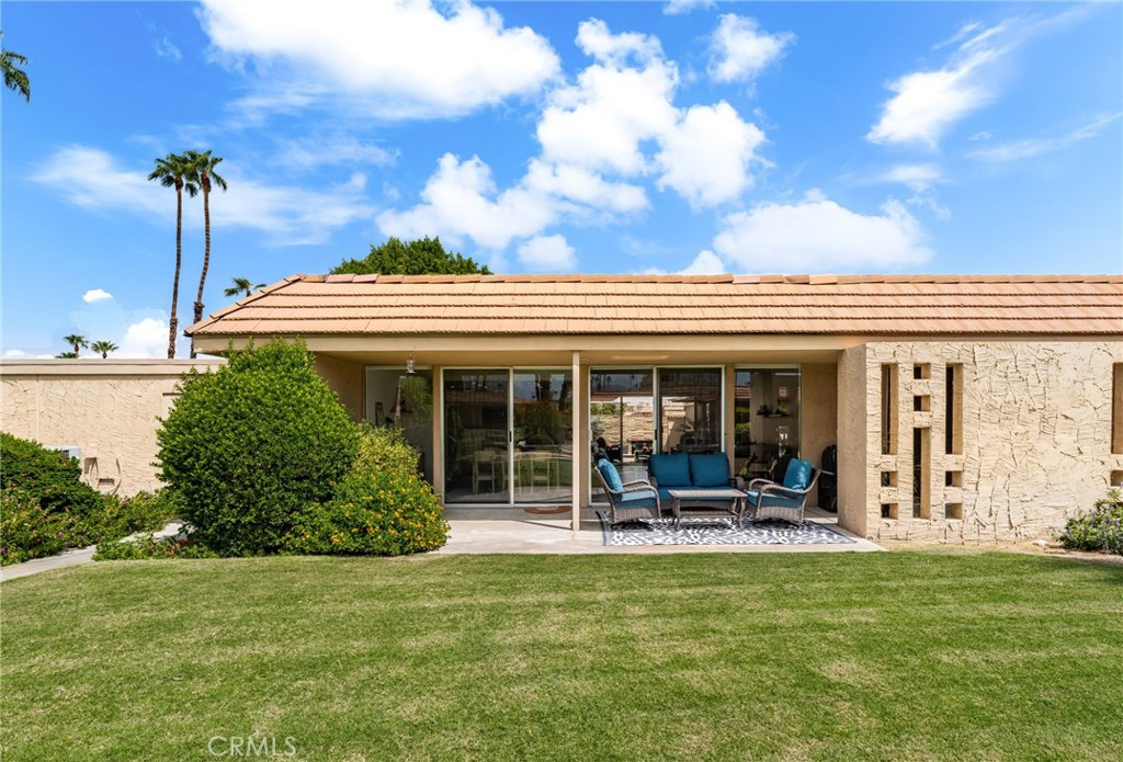 76915 Roadrunner Drive