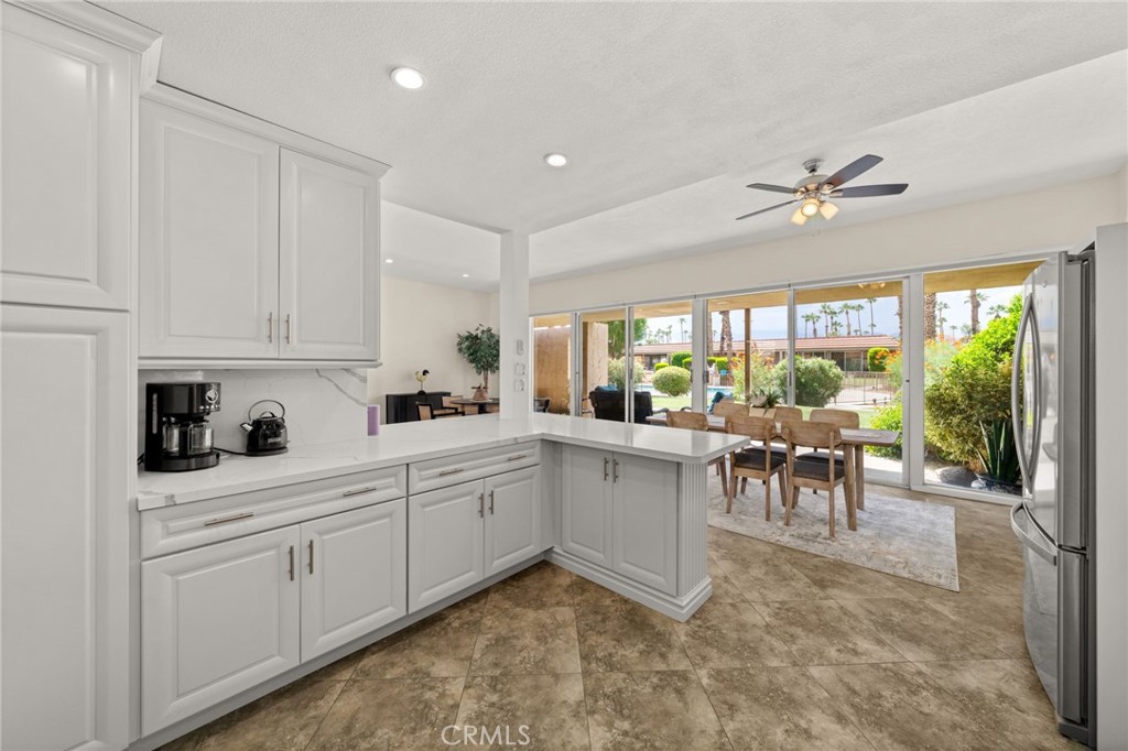 76915 Roadrunner Drive