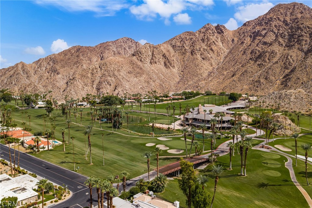 76915 Roadrunner Drive