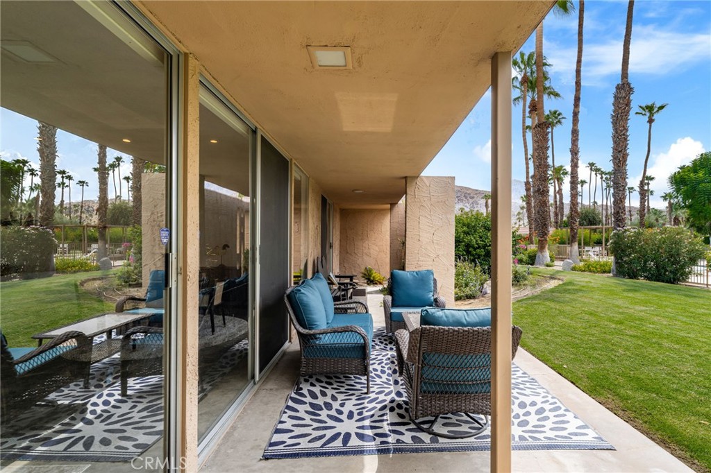 76915 Roadrunner Drive