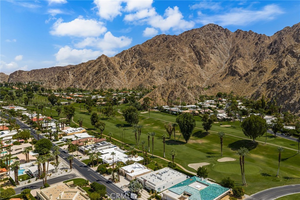 76915 Roadrunner Drive