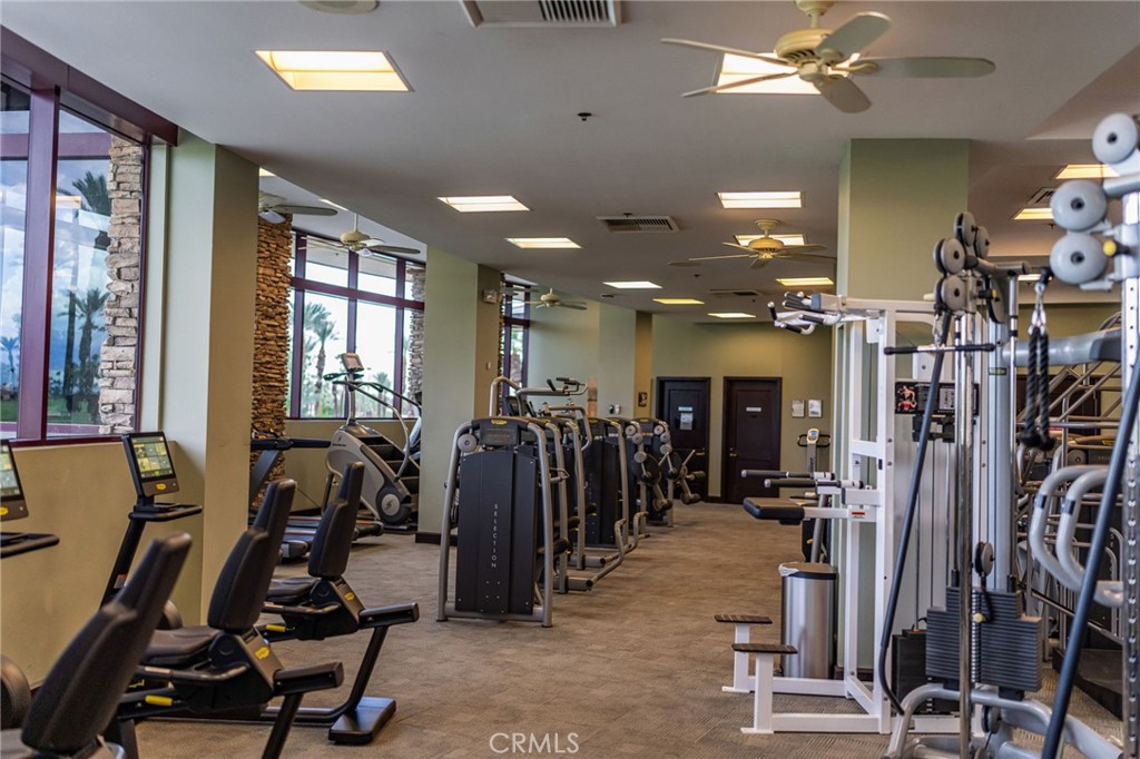 76915 Roadrunner Drive