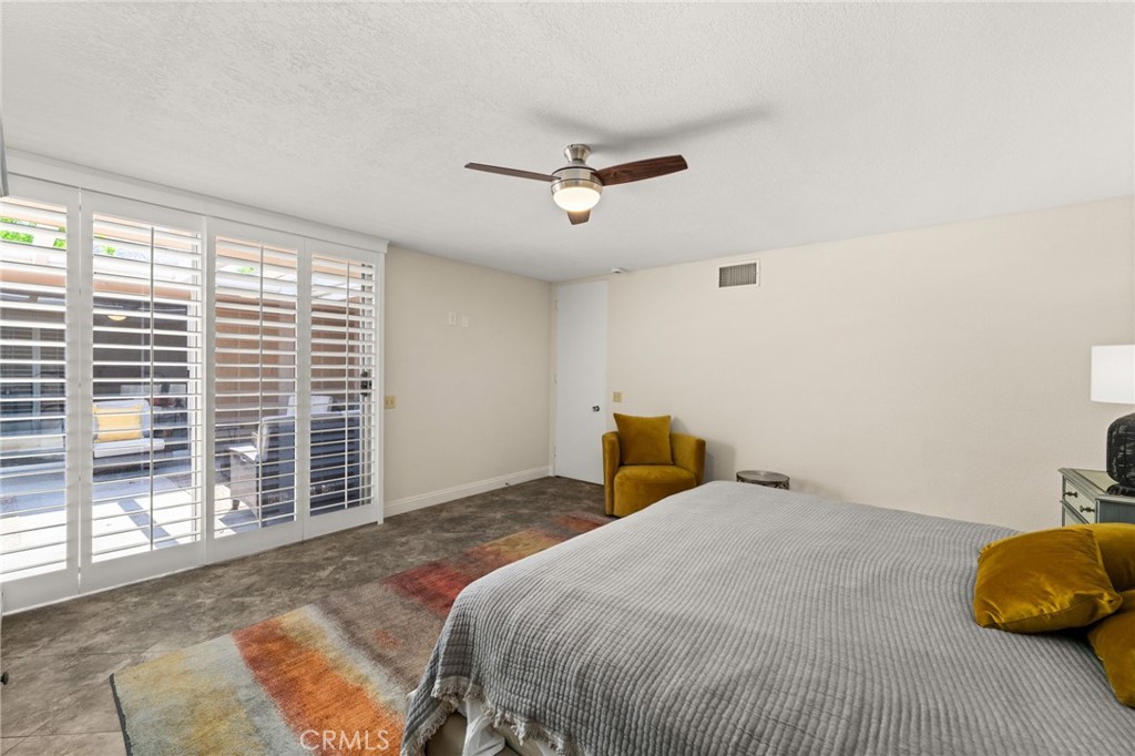 76915 Roadrunner Drive