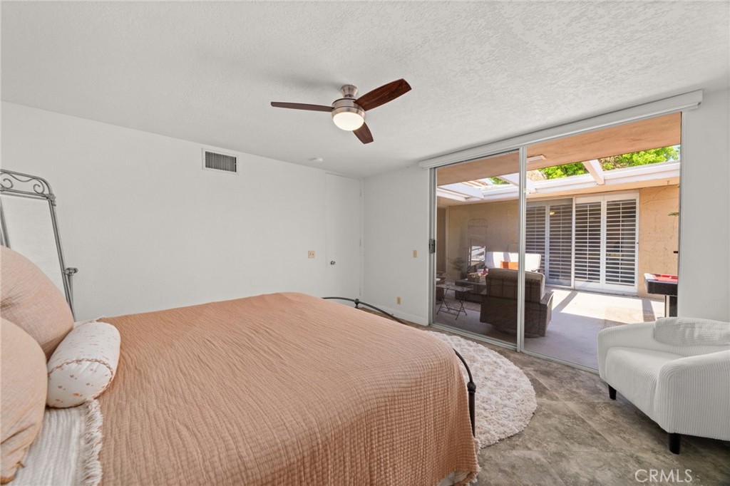 76915 Roadrunner Drive