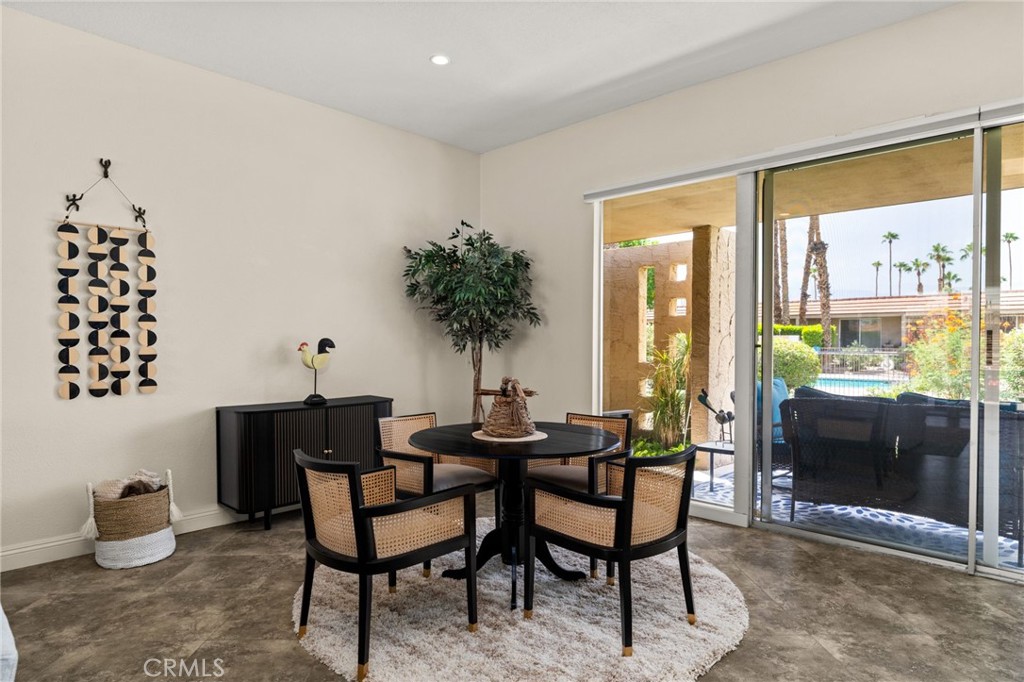 76915 Roadrunner Drive