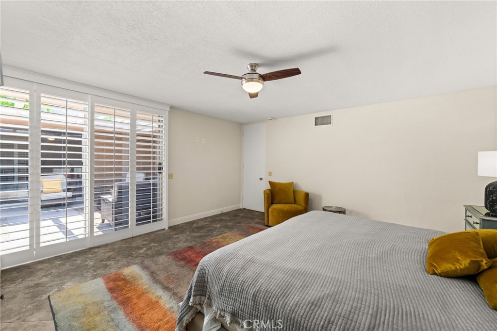 76915 Roadrunner Drive