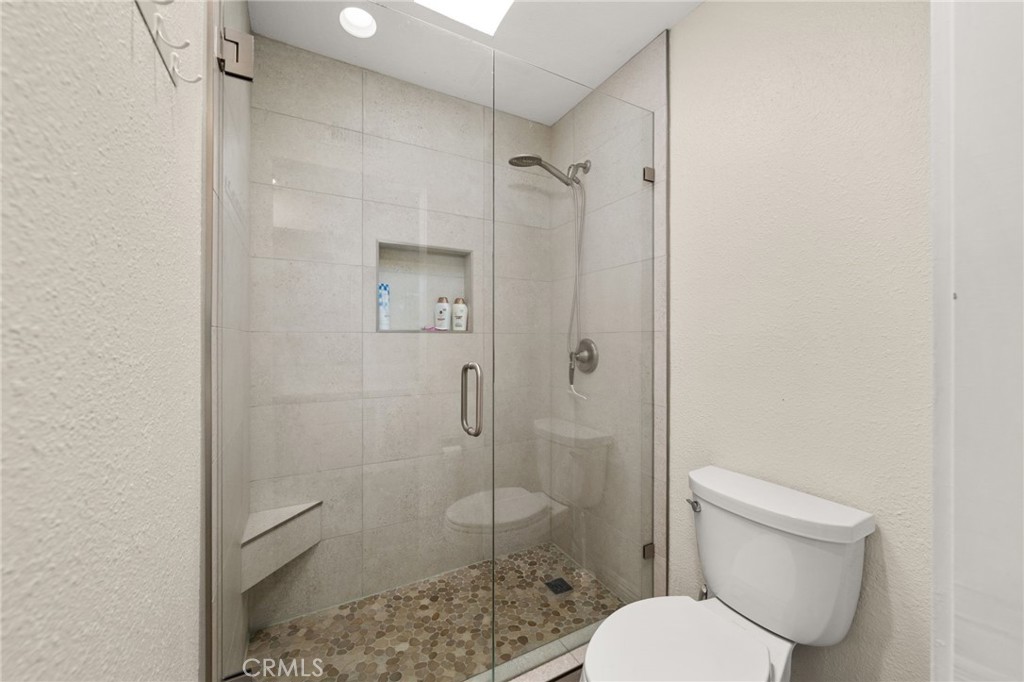 76915 Roadrunner Drive