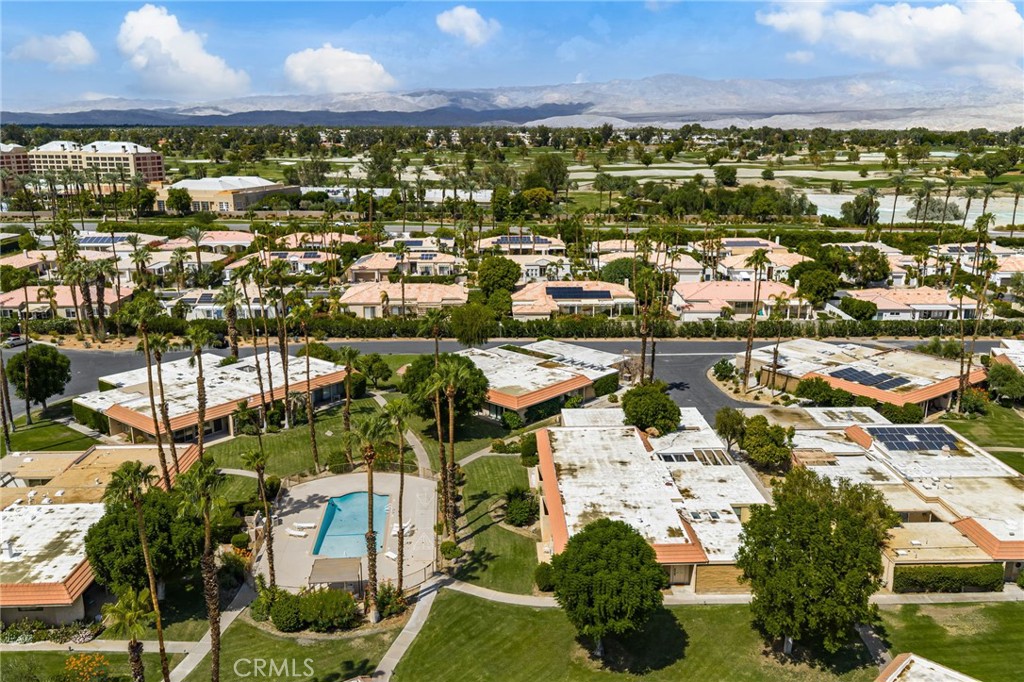 76915 Roadrunner Drive