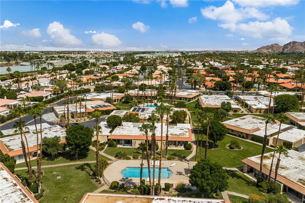 76915 Roadrunner Drive