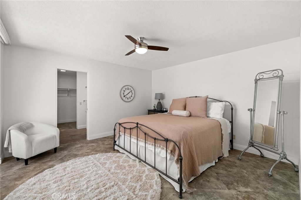 76915 Roadrunner Drive