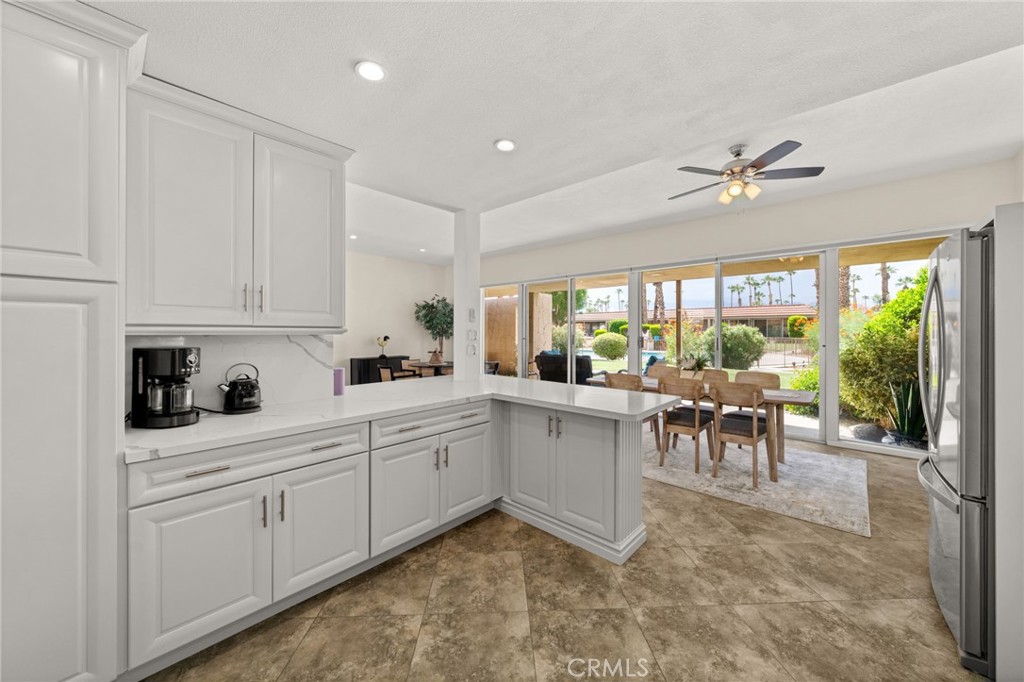 76915 Roadrunner Drive