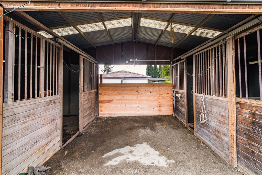 8851 Beechwood Drive