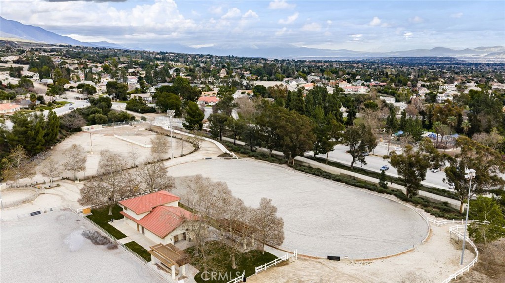 8851 Beechwood Drive